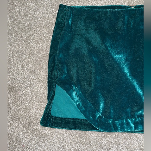 NWT Free People Dark Teal Velvet Mini Skirt size 2 - Picture 5 of 7